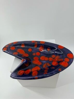 Glossy Navy Ceramic Decorative Bowl with Red Accent Pattern